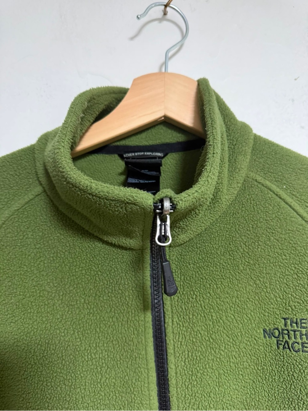 North Face Men’s Small Green Full Zip Fleece Jacket Outdoor Hiking - Picture 6 of 11